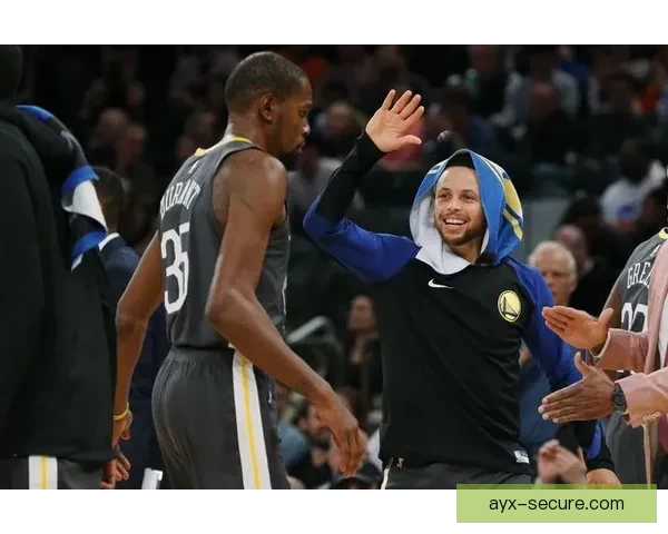 老詹公开表态密尔沃基孟菲斯不是理想落脚点原因揭秘